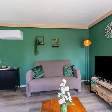 Cozy Chalet In Stegeren With A Terrace 외부 사진